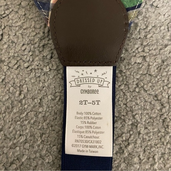 Gymboree  Boys Set of Hat, tie and suspenders - Picture 5 of 6